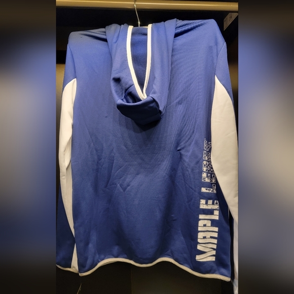 BNWT Toronto Maple Leafs Zipped Sweater - Picture 4 of 10